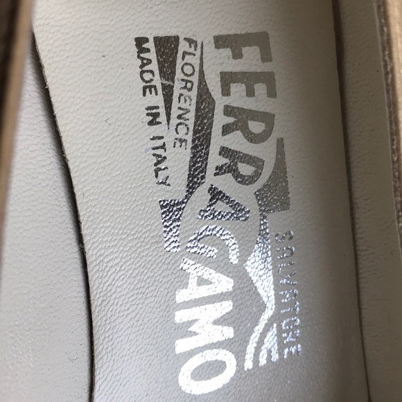 SALVATORE FERRAGAMO - Vintage Pumps, CARRER - Picture 5 of 7